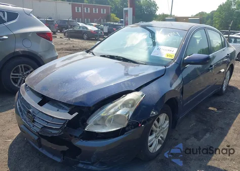 2010 Nissan Altima 2.5 S z USA, uszkodzony, nr VIN 1N4AL2AP1AN441049